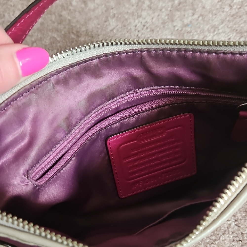 Coach Purple and Tan Leather Shoulder Bag - Picture 4 of 6
